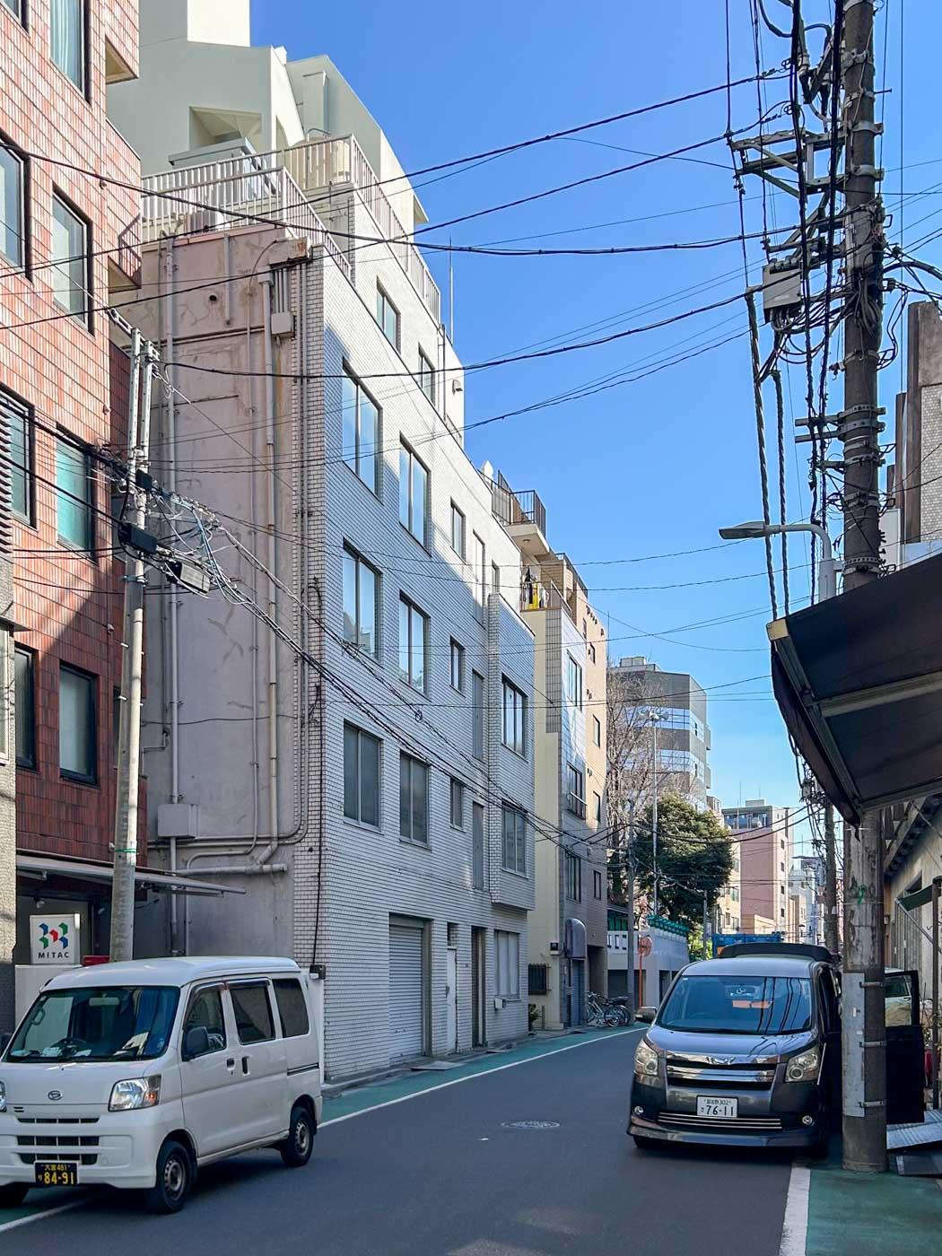 台東区鳥越の賃貸物件/建物を北側からみる