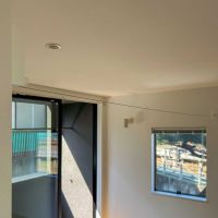 世田谷区奥沢の賃貸物件/ベランダの手前に室内干しワイヤーを掛けることも可能