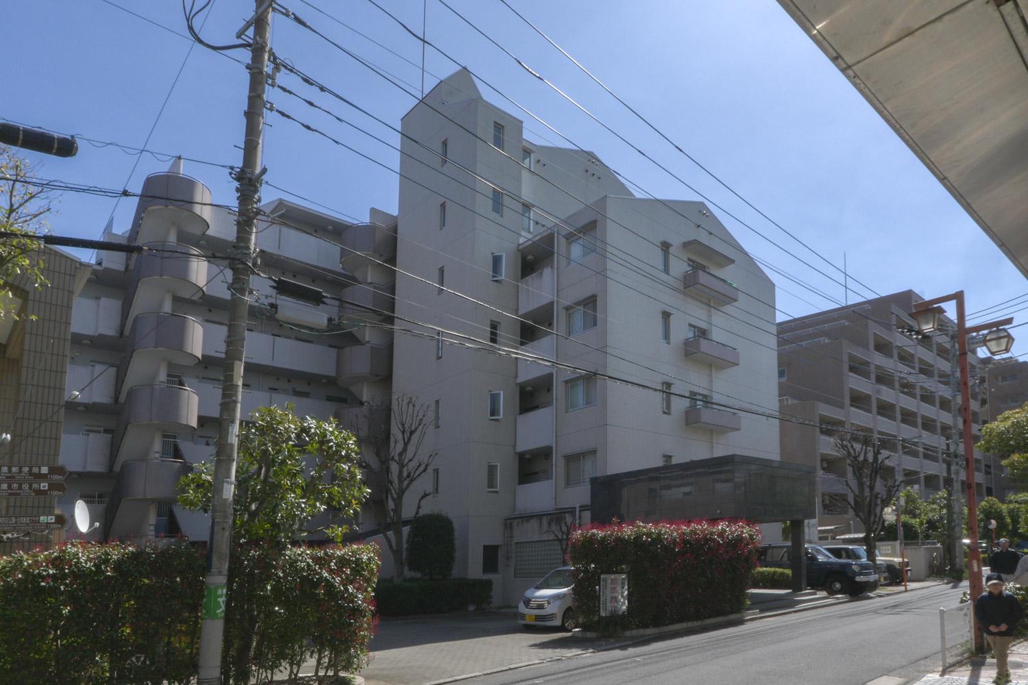 三鷹市下連雀の賃貸物件/マンション外観