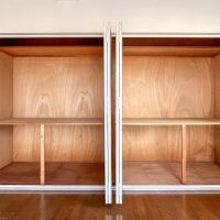 横浜市青葉区もえぎ野の賃貸物件/リビングの押し入れ。奥行きがあるので、たっぷり物が仕舞えます