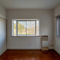 横浜市青葉区もえぎ野の賃貸物件/6帖の洋室。この部屋も二面採光