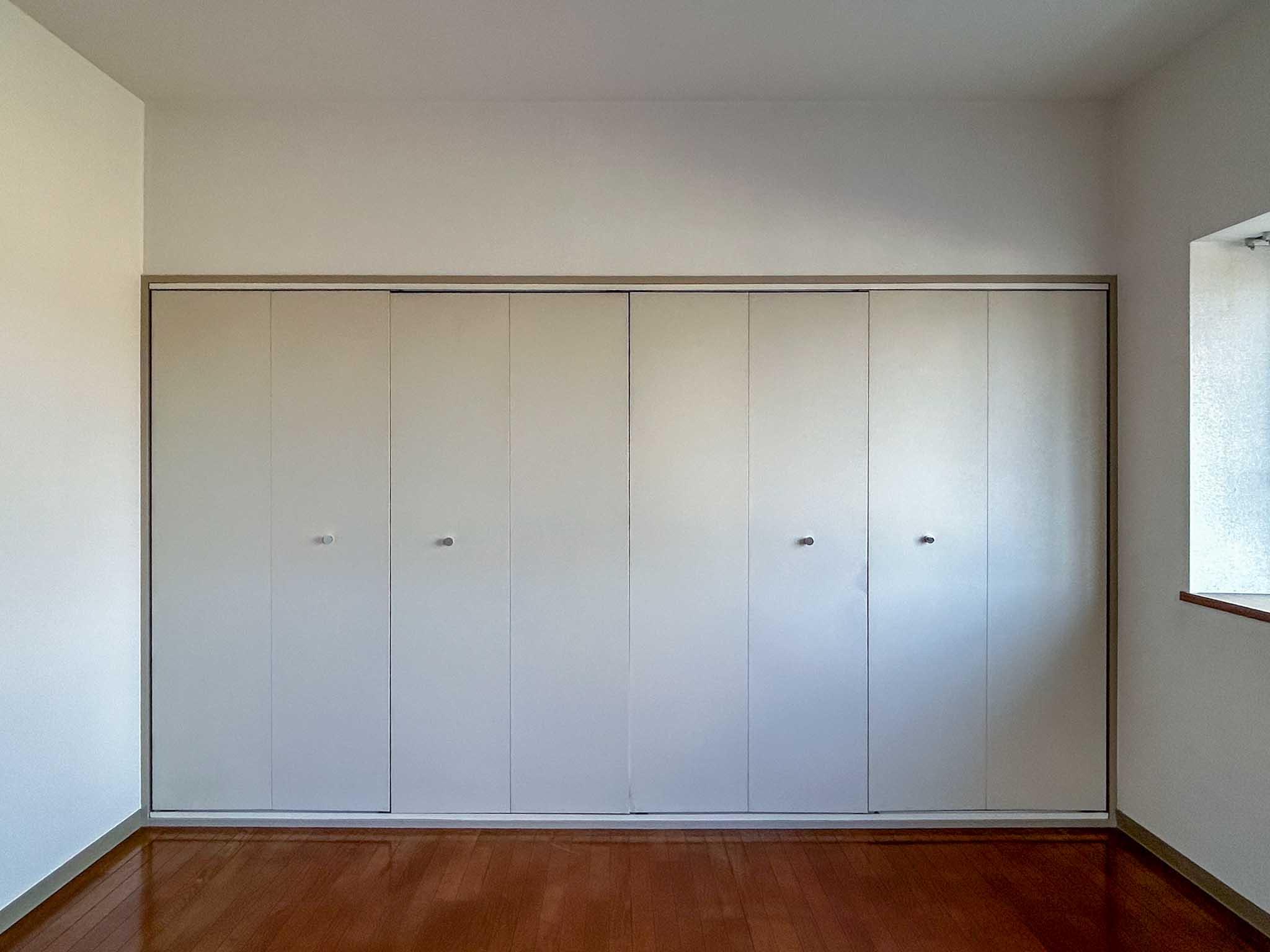 横浜市青葉区もえぎ野の賃貸物件/壁いっぱいのクローゼット