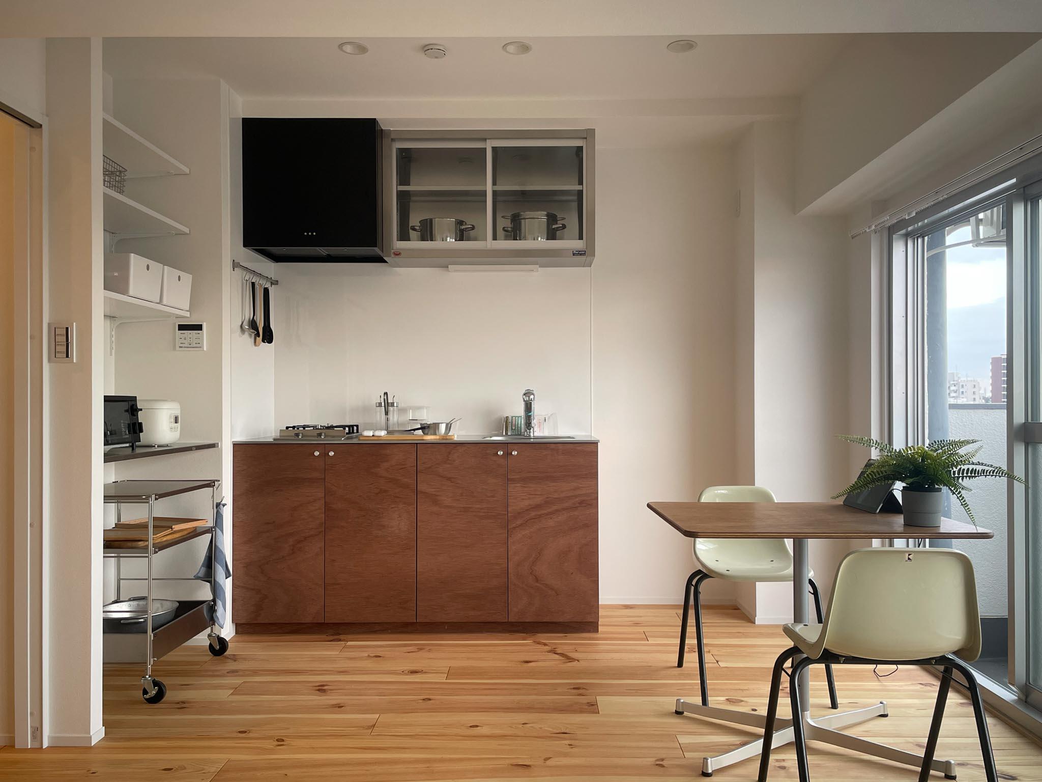 世田谷区桜新町の賃貸物件/キッチン周りはかわいらしい雰囲気で、コンパクトながら使いやすいつくりです