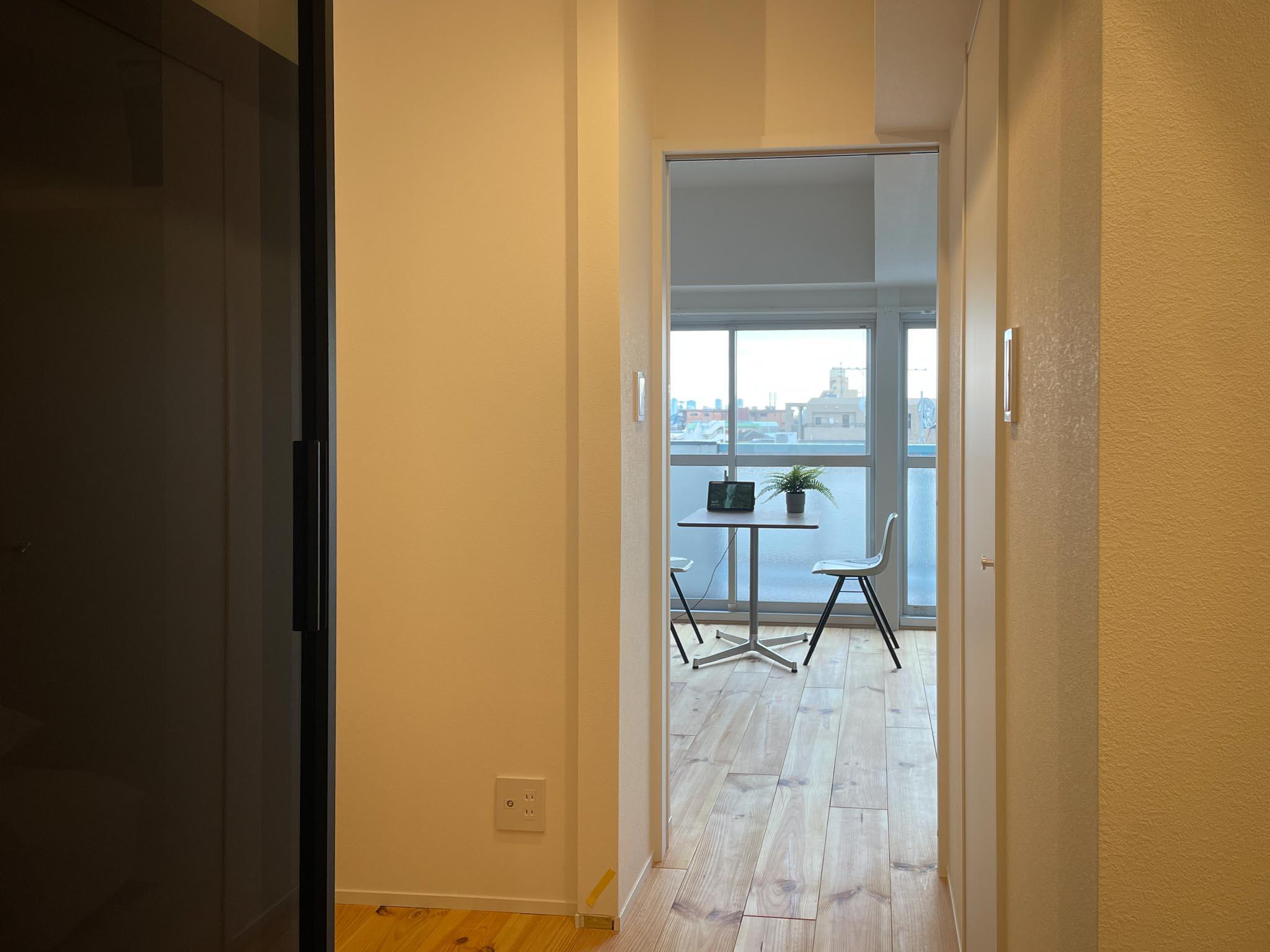 世田谷区桜新町の賃貸物件/玄関から見た廊下