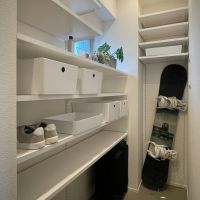 世田谷区桜新町の賃貸物件/土間スペースに靴や大きな物を収納。自転車も1台置けそうです