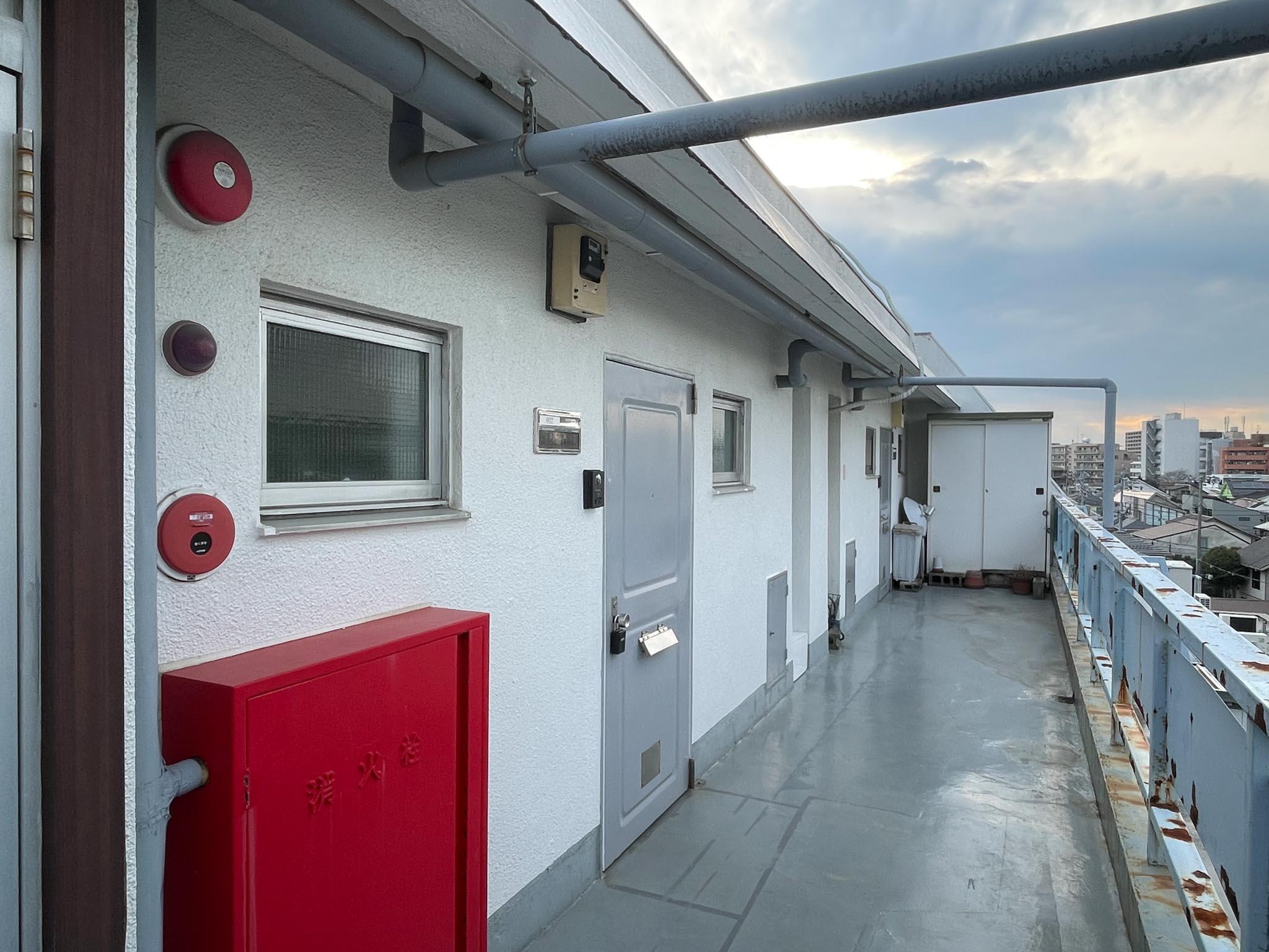 世田谷区桜新町の賃貸物件/玄関外、共用部