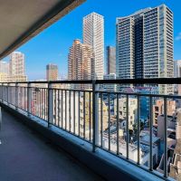 中央区月島の売買物件/南東側（もんじゃストリート側）のバルコニー