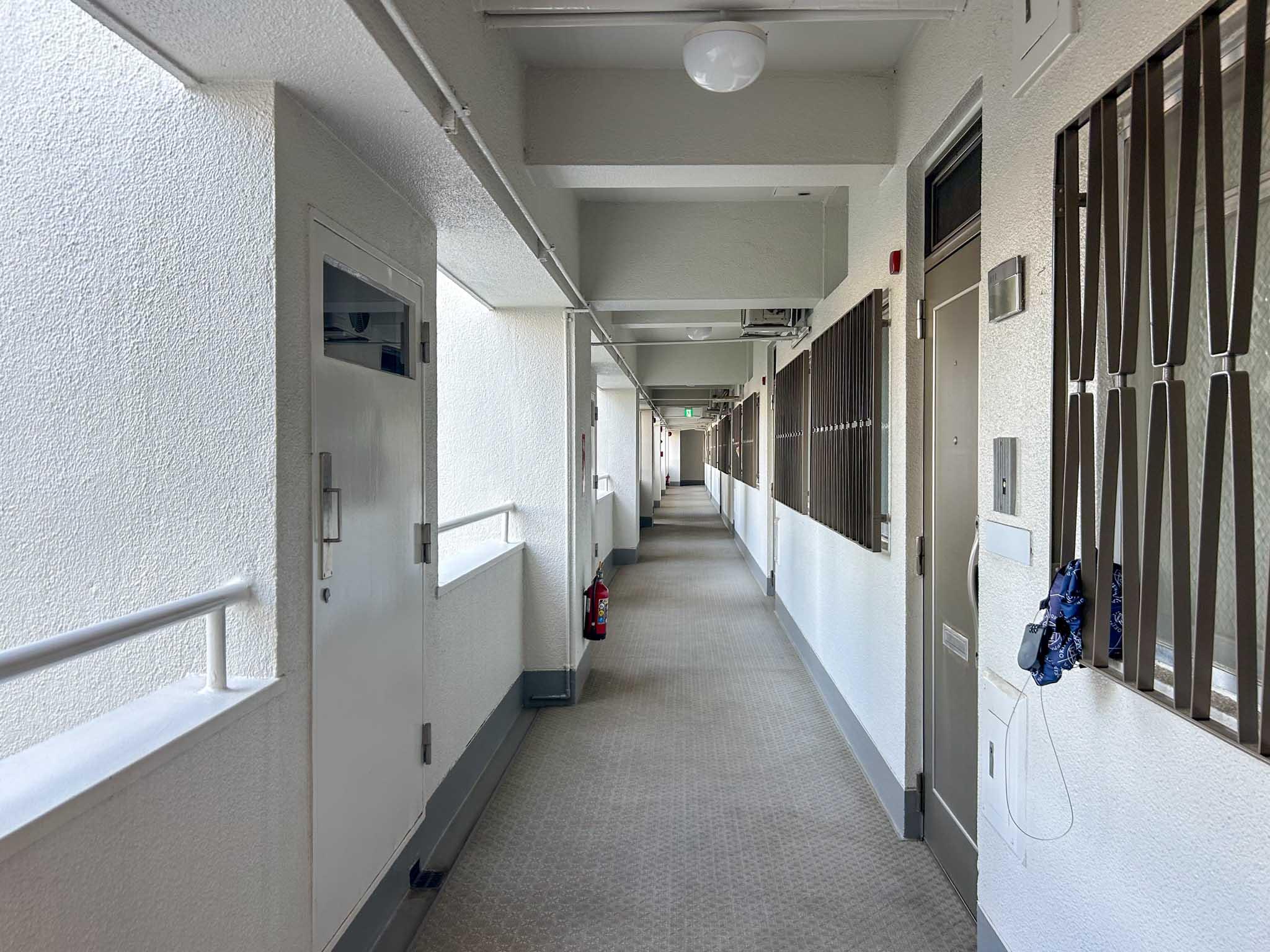 横浜市港北区日吉本町の売買物件/共用廊下