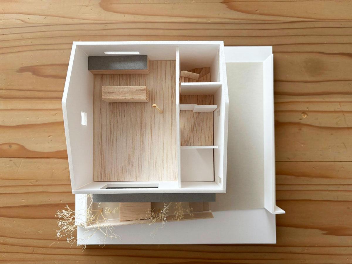 東久留米市小山の売買物件/2階はLDKと水回り　いちばん長い時間を過ごすであろうリビングを2階に計画することで、日当たりなど気持ちよさを重視したつくりに