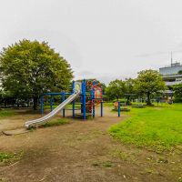 新宿区上落合の売買物件/ドッグランがある「落合中央公園」