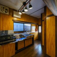 世田谷区上祖師谷の賃貸物件/板張りの台所