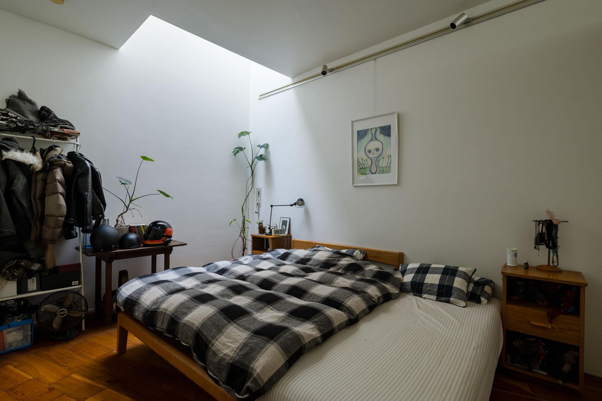 世田谷区上馬の売買物件/寝室の角にはトップライト