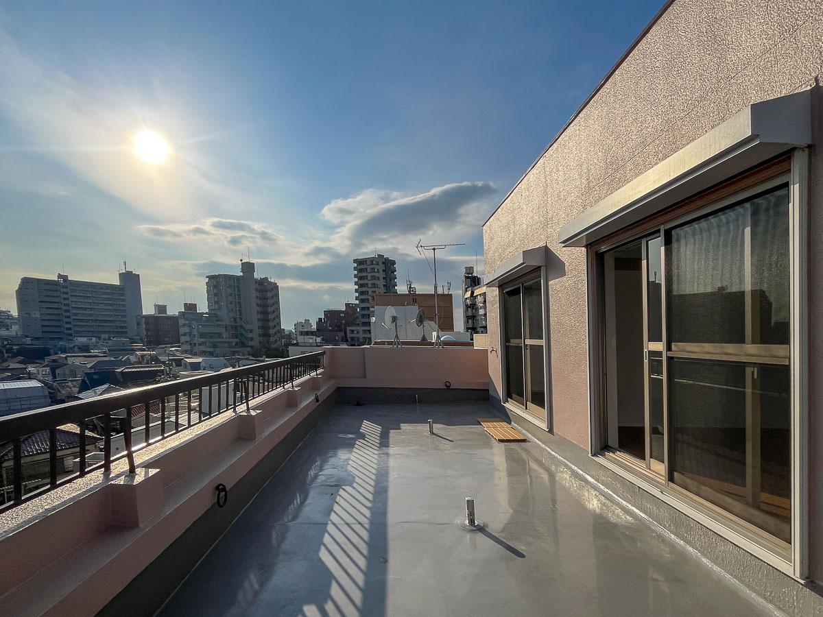 品川区旗の台の賃貸物件/バルコニーは幅があります