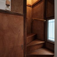 新宿区北新宿の賃貸物件/渋い階段が待っています