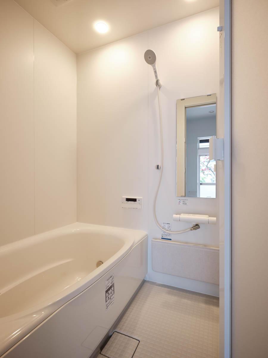 新宿区北新宿の賃貸物件/浴室は追いだき機能付き