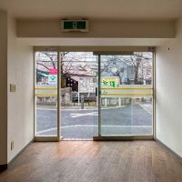 渋谷区西原の賃貸物件/出入り口は自動ドア