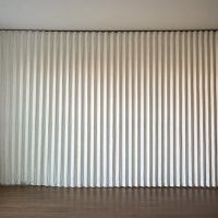 三鷹市井口の賃貸物件/リビングは、引き出し式の仕切りで空間を分けることができます