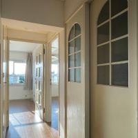 三鷹市井口の賃貸物件/廊下のいい雰囲気をご覧ください