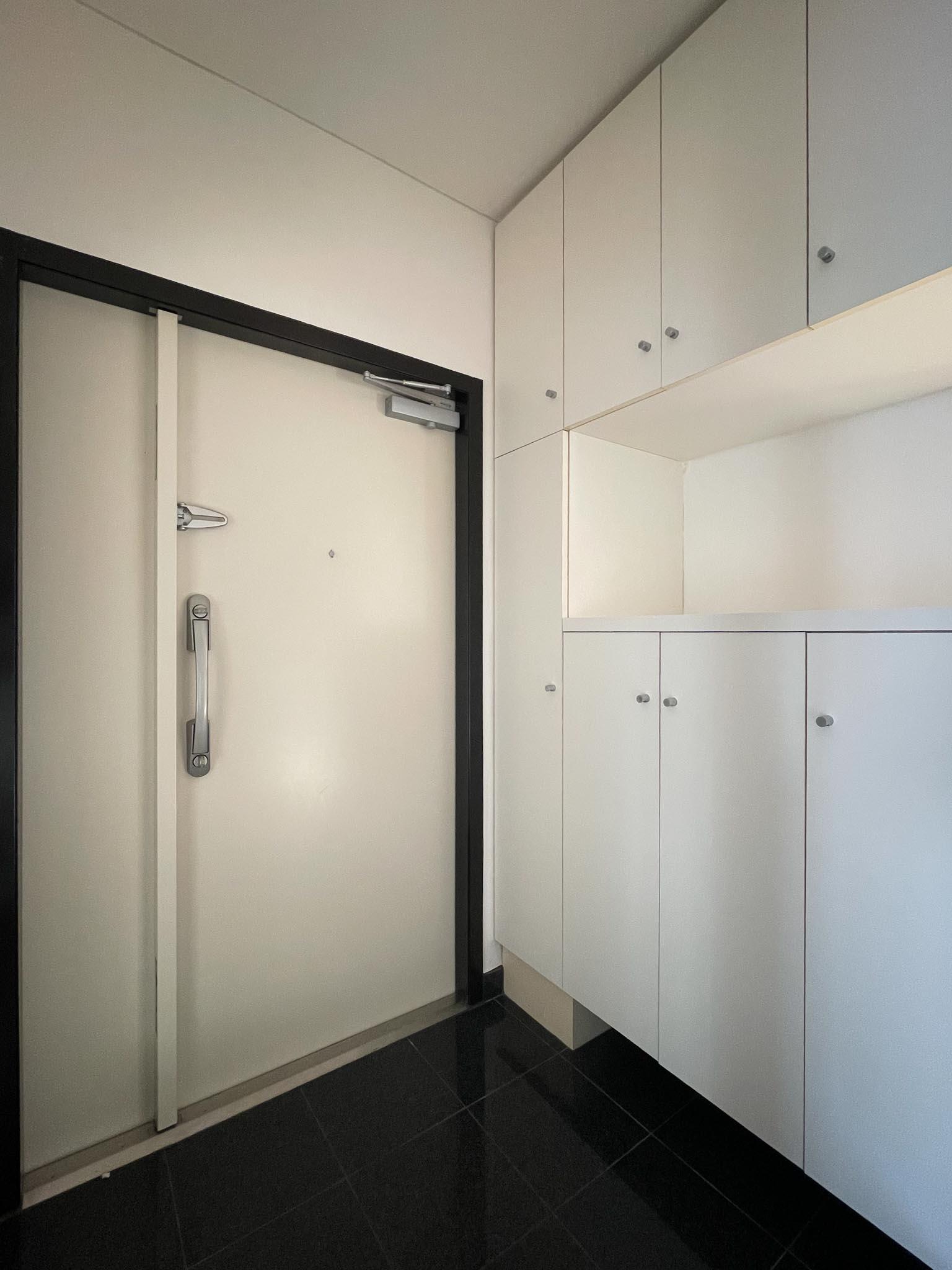 三鷹市井口の賃貸物件/玄関