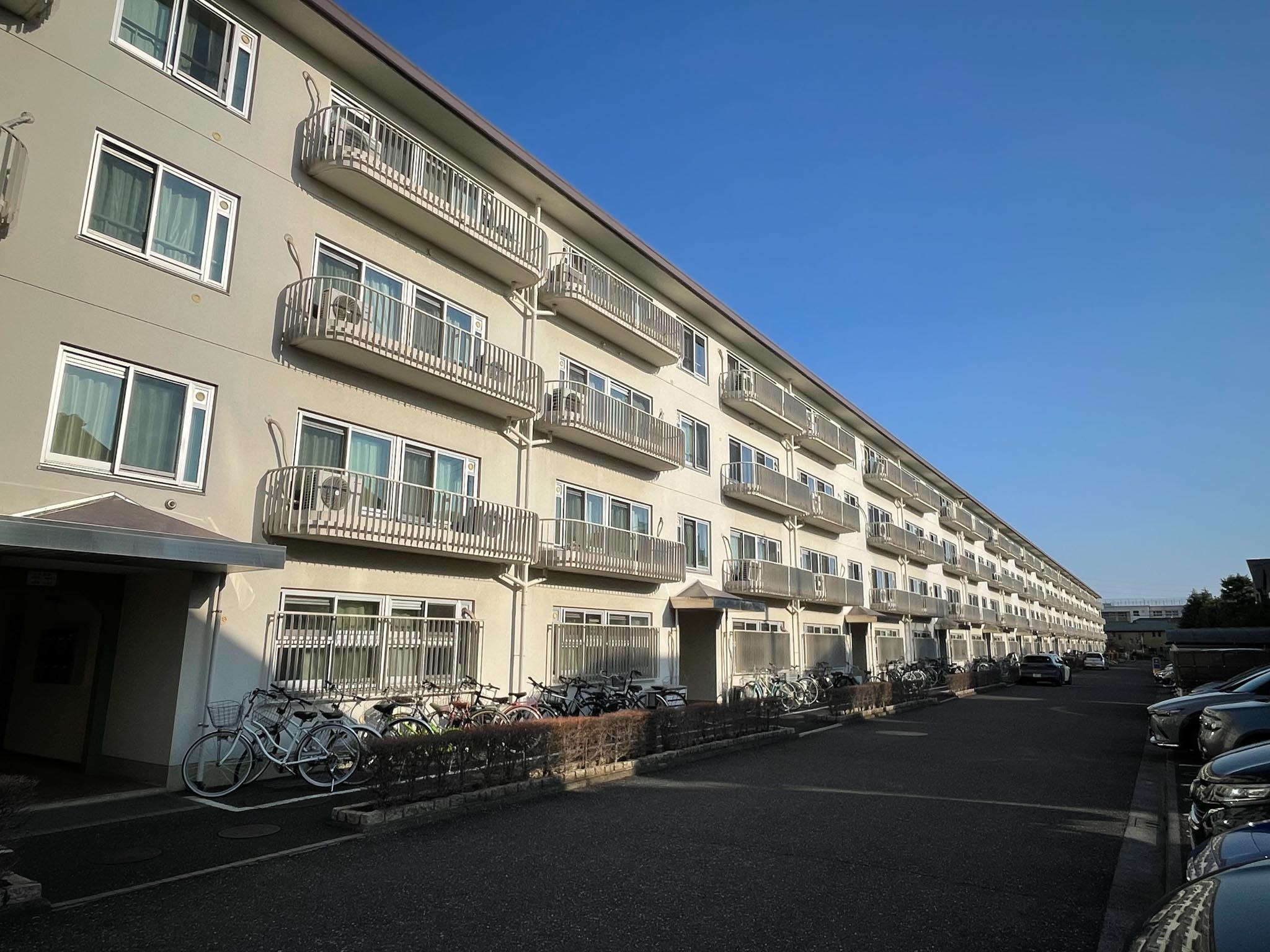 三鷹市井口の賃貸物件/外観を西側から