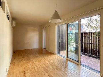 杉並区善福寺の賃貸物件/重厚だけど軽やかな家