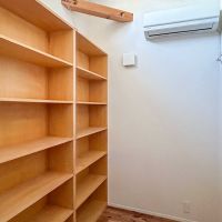 杉並区善福寺の賃貸物件/2階：天高のあるスタディルーム