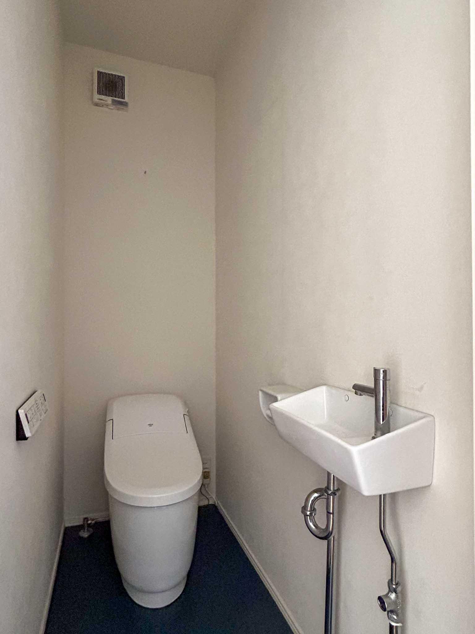 杉並区善福寺の賃貸物件/2階：ウォシュレットトイレ