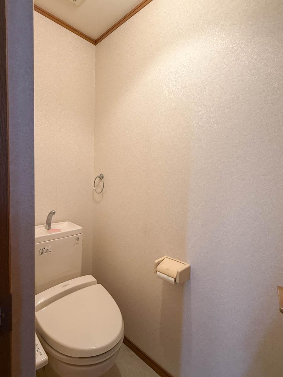台東区鳥越の賃貸物件/2階トイレ