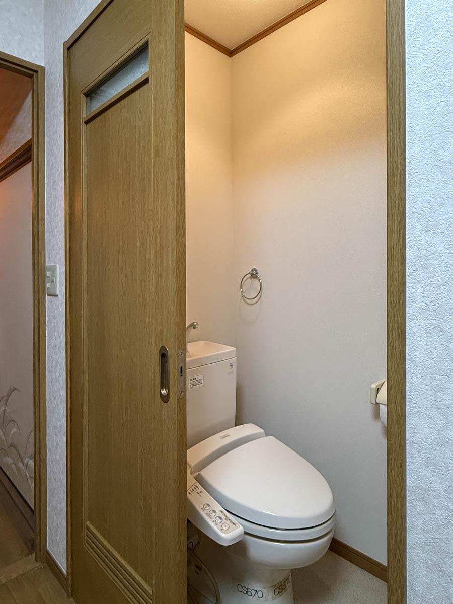 台東区鳥越の賃貸物件/1階トイレ