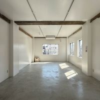 墨田区業平の賃貸物件/4階フロア。こちら断熱の関係で、天井高が約2.6m