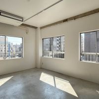 墨田区業平の賃貸物件/4階も窓が多く気持ちいい