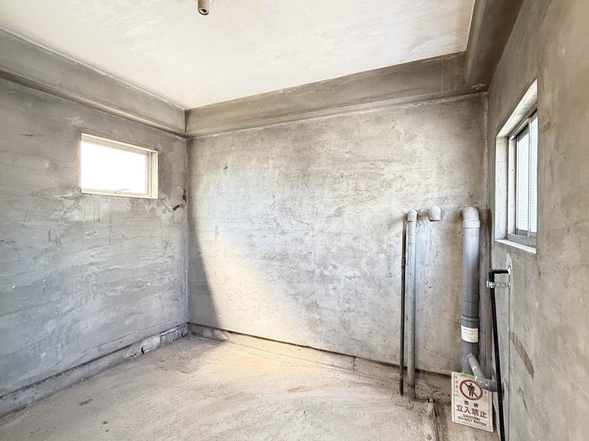 墨田区業平の賃貸物件/4階のテナントは塔屋スペースを倉庫スペースなどに使用可能