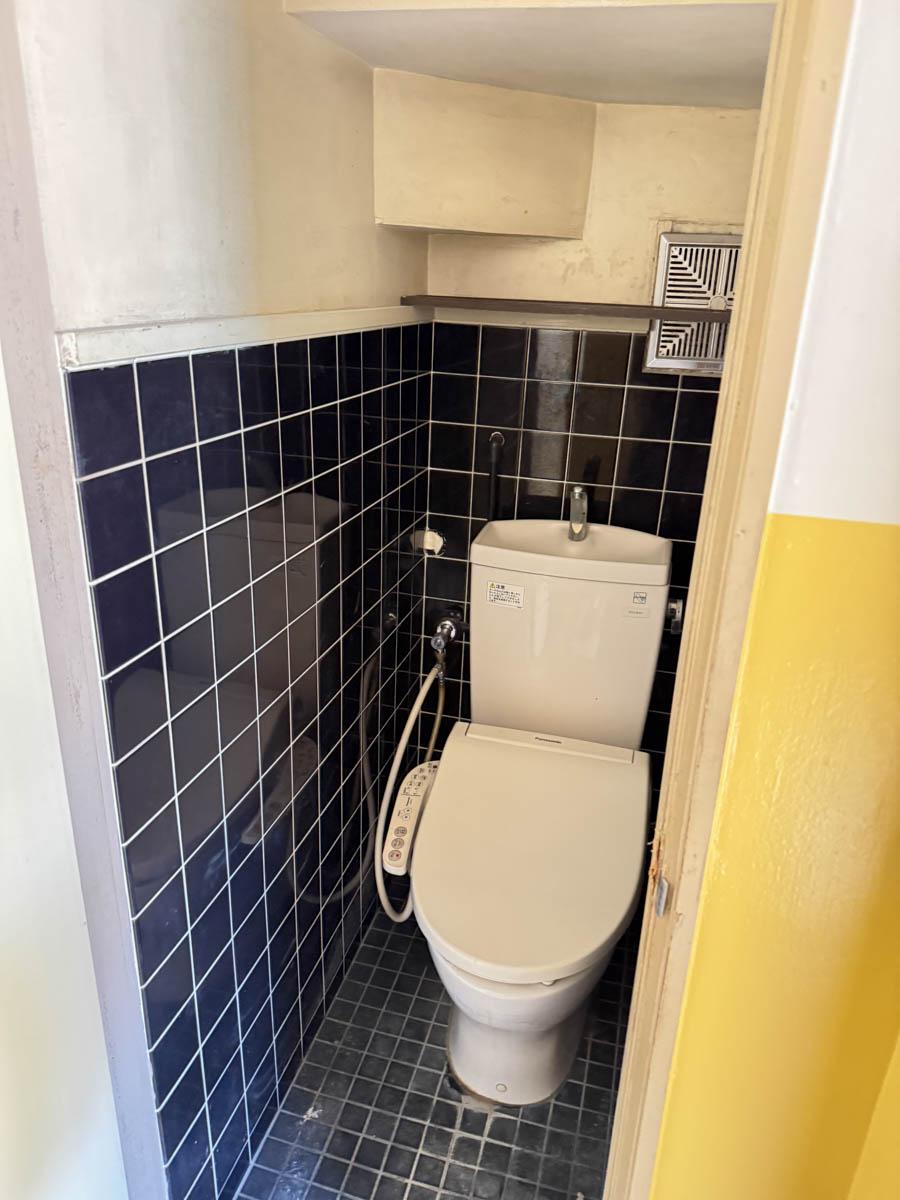 墨田区業平の賃貸物件/B区画には残置物のトイレがあります