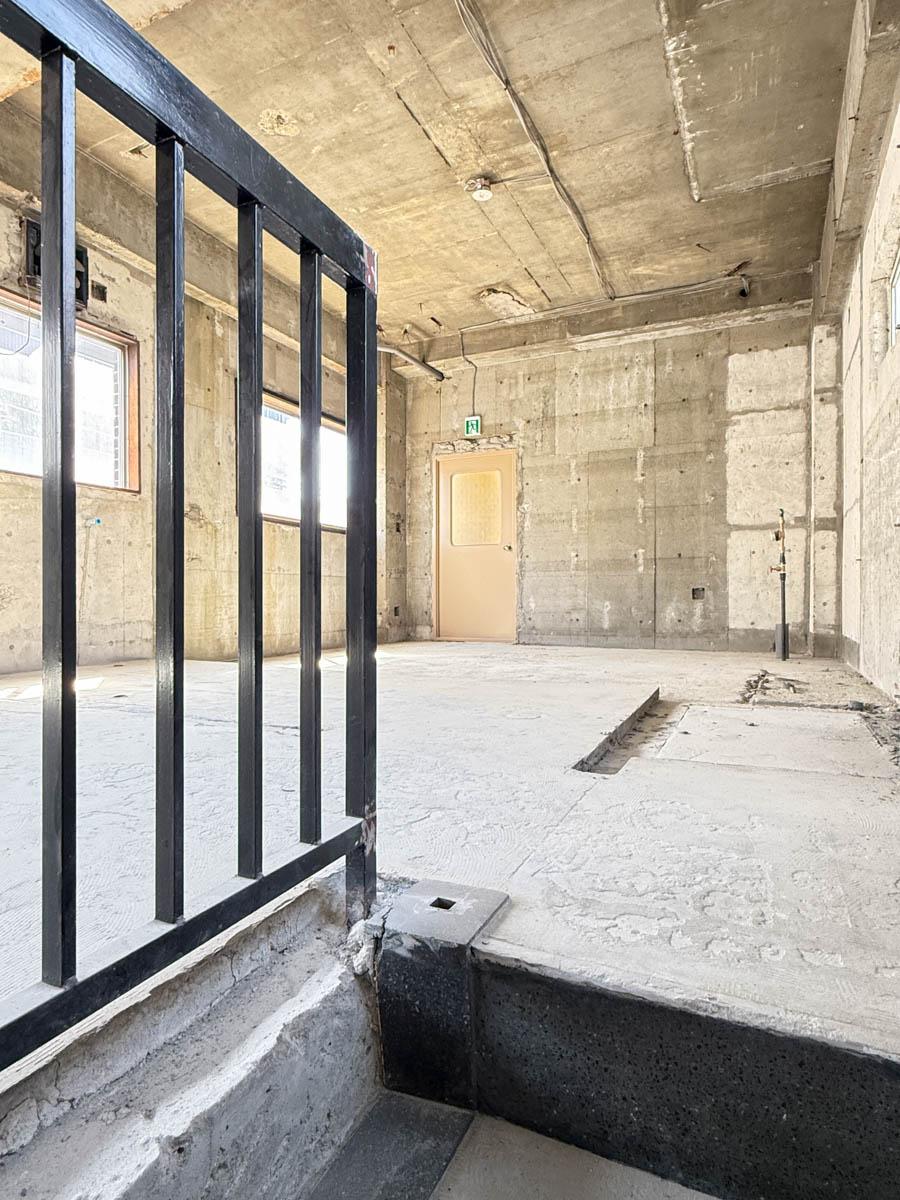 墨田区業平の賃貸物件/階段を上がった感じ