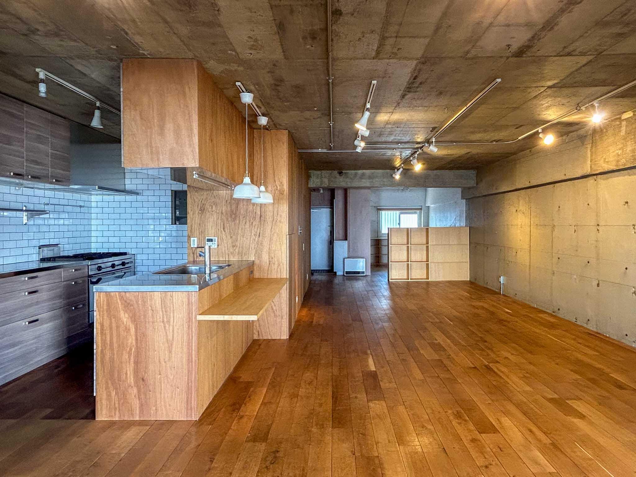 世田谷区池尻の売買物件/玄関側まで遮るものはなく、すっと抜けています