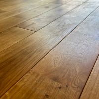 世田谷区池尻の売買物件/無垢フローリングの質感