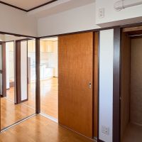 板橋区稲荷台の賃貸物件/4.5畳の寝室からLDK方向への視点