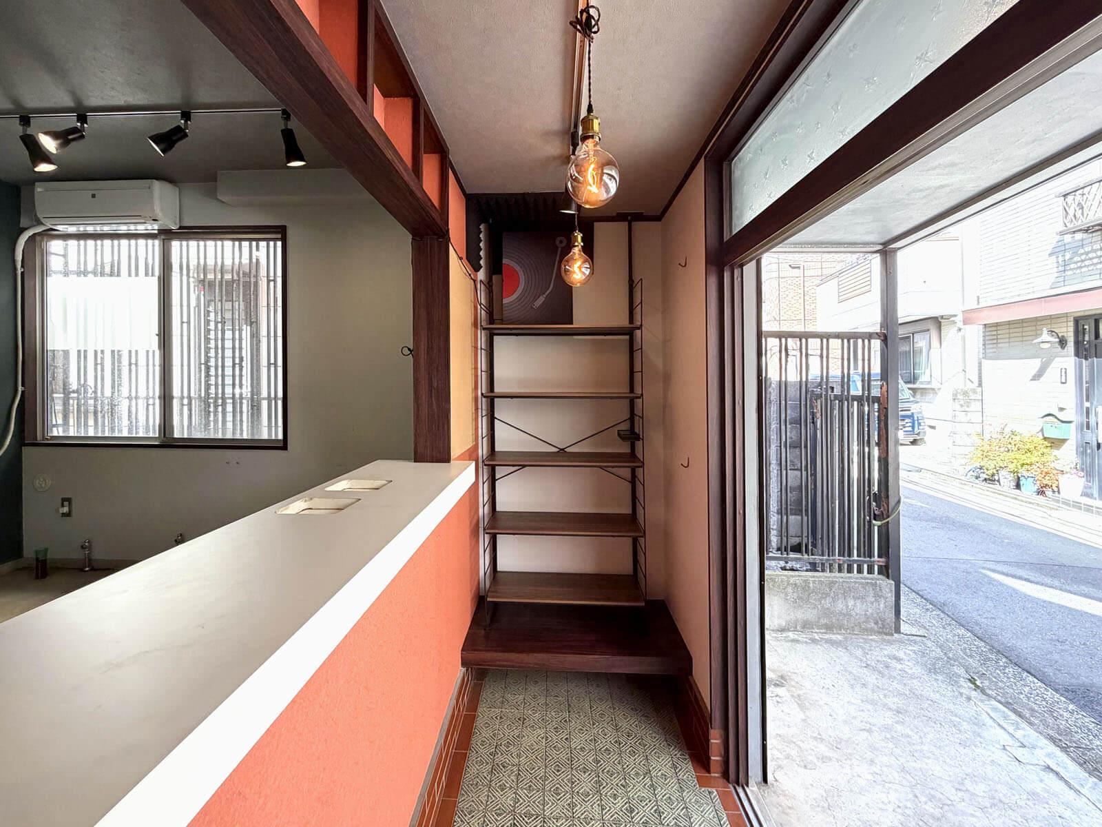 横浜市神奈川区六角橋の賃貸物件/このカウンターは壊さずに使ってもらえたら