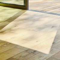 杉並区善福寺の賃貸物件/床は質感の良いフローリング。窓は複層のサッシで断熱性能は◎