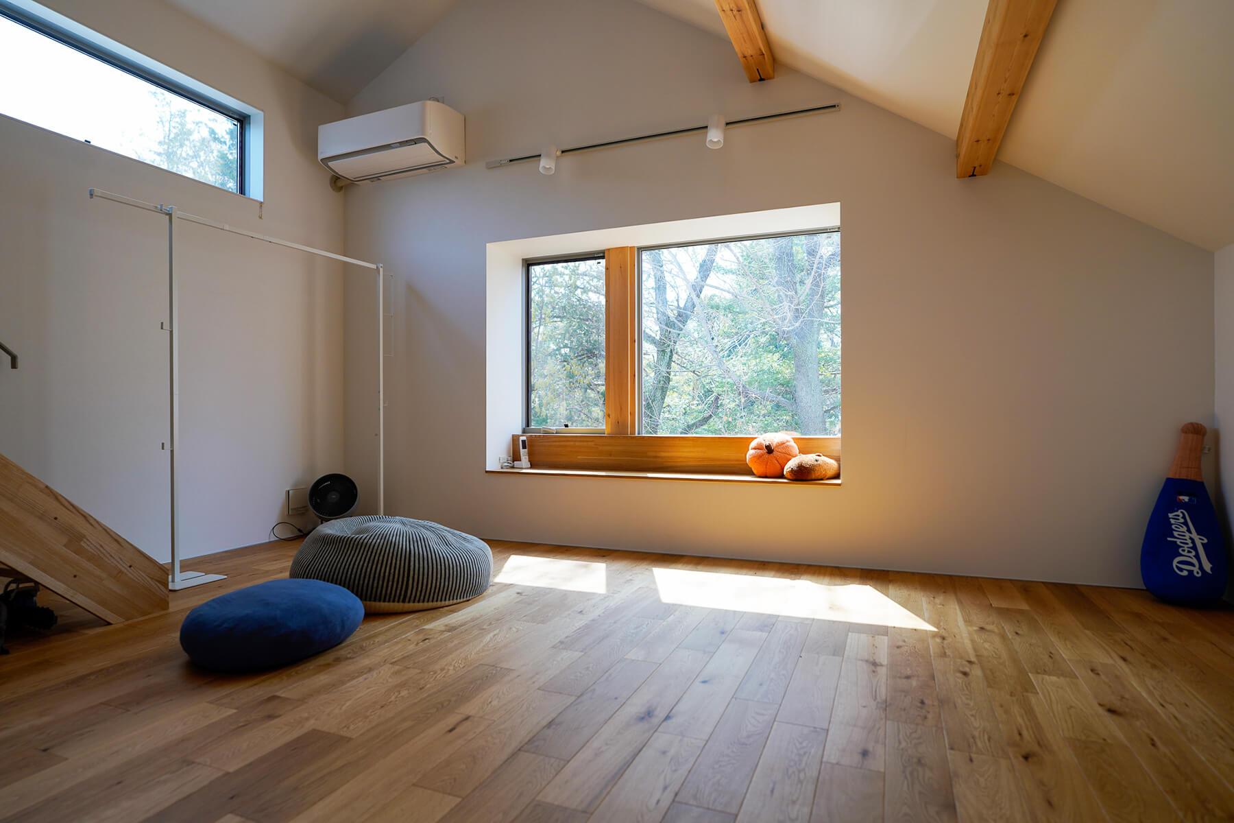 杉並区善福寺の賃貸物件/寝室。オーナーさんは第2のリビングのように使用しています