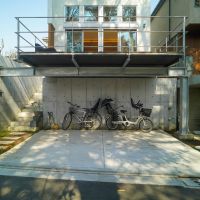 杉並区善福寺の賃貸物件/駐車場は車を1台駐車可能です