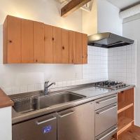 渋谷区上原の賃貸物件/キッチン。間接照明がいい感じ