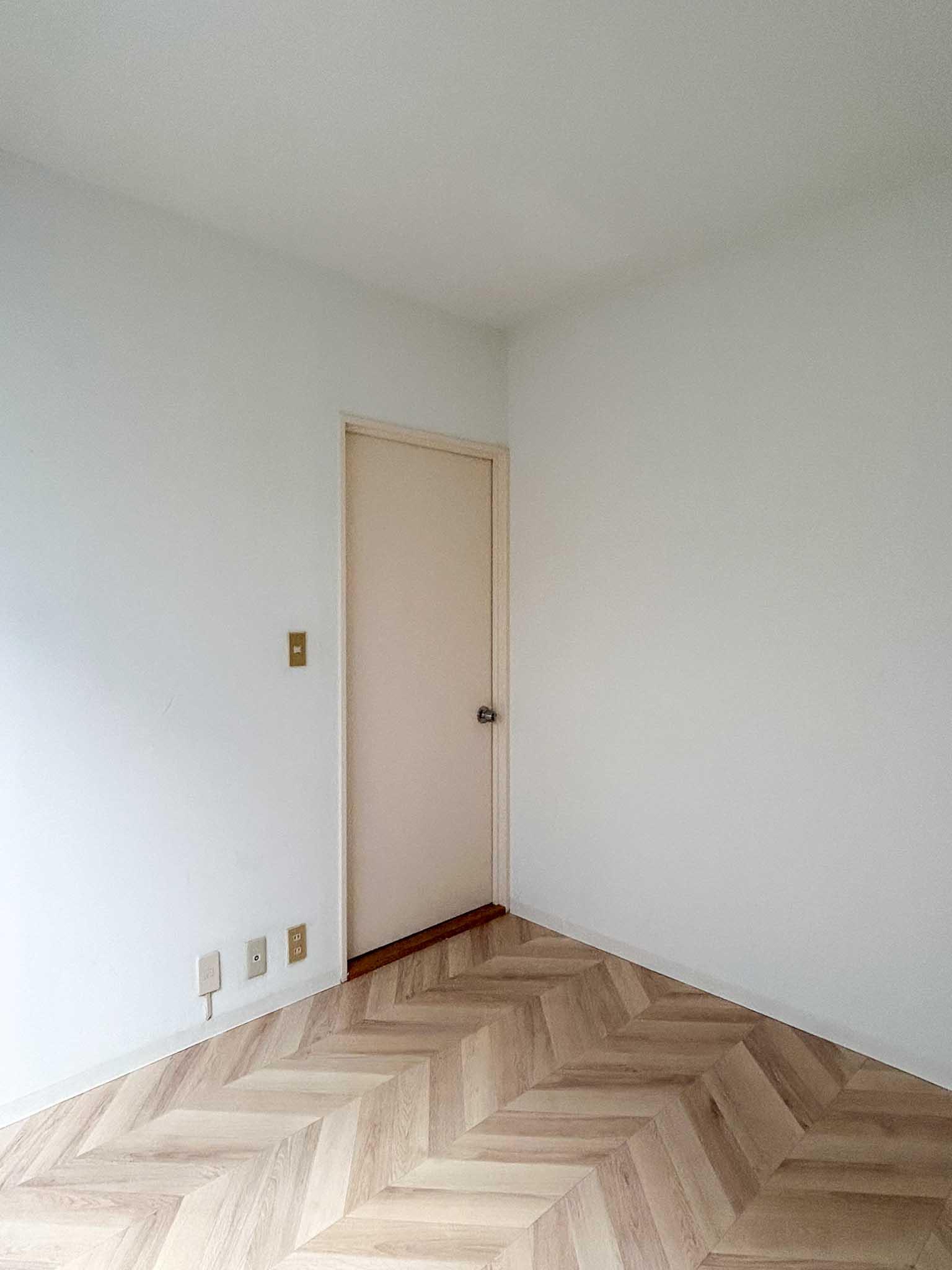 渋谷区上原の賃貸物件/別アングルから。この部屋に収納はありません