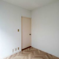 渋谷区上原の賃貸物件/別アングルから。この部屋に収納はありません