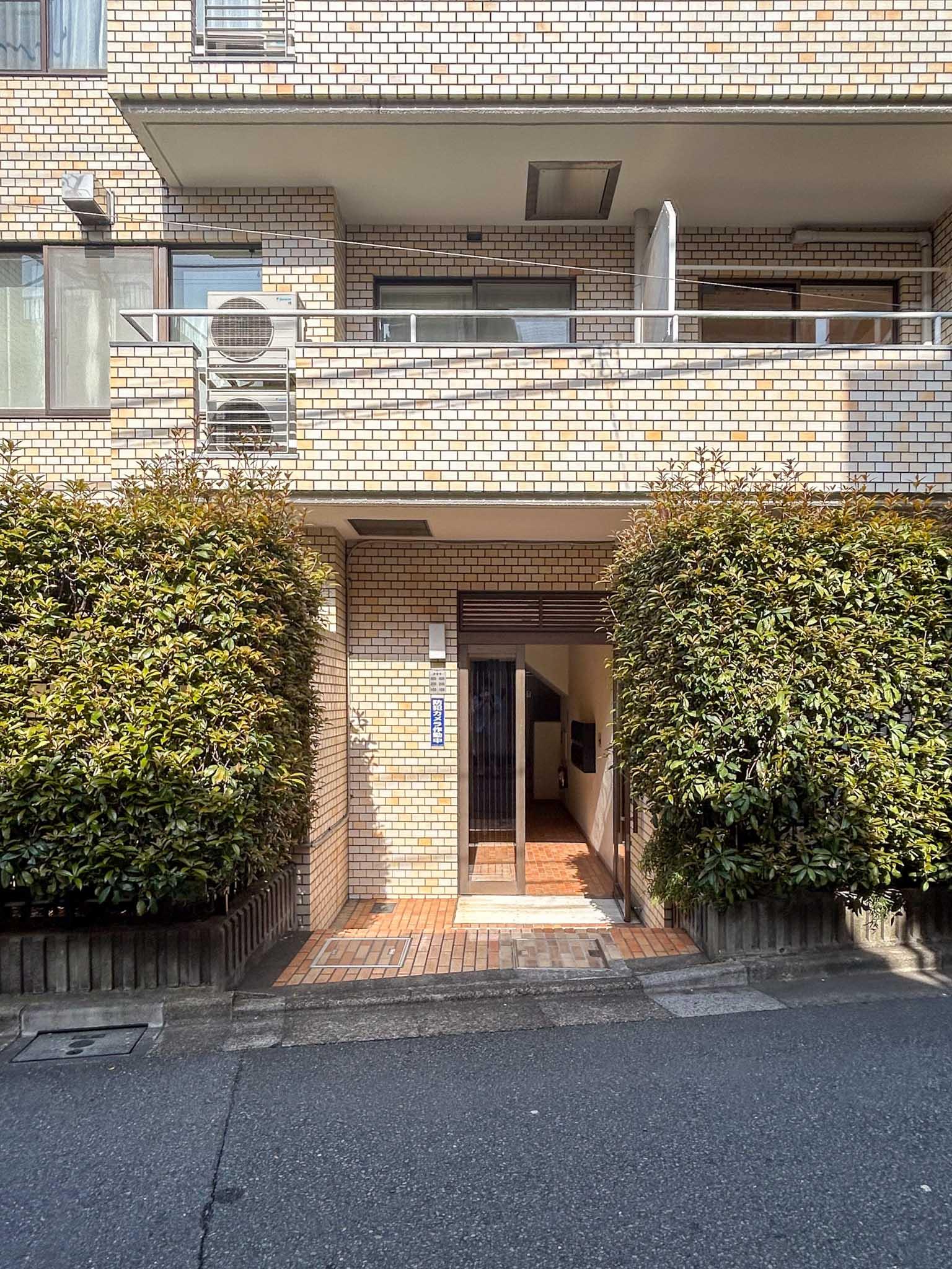 渋谷区上原の賃貸物件/エントランス