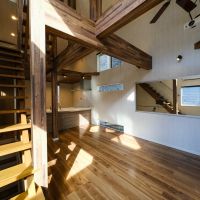 新宿区荒木町の売買物件/ゆったりくつろげる広さのリビング