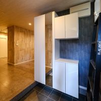 新宿区荒木町の売買物件/ゆったりとした玄関