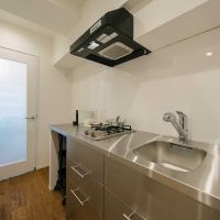 品川区西五反田の賃貸物件/シャープなキッチン