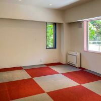 新宿区中落合の賃貸物件/room1。洋室の床はカーペット敷き