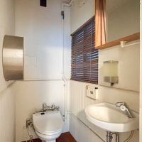 中央区日本橋小舟町の賃貸物件/2階：階段横にトイレ